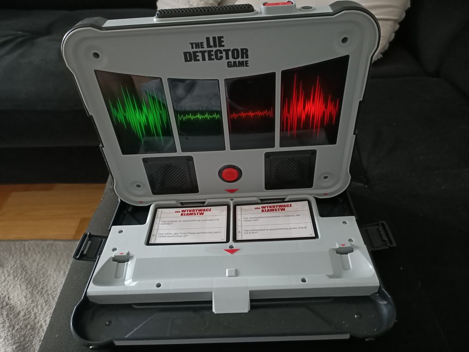 Detektor kłamst elektroniczna gra