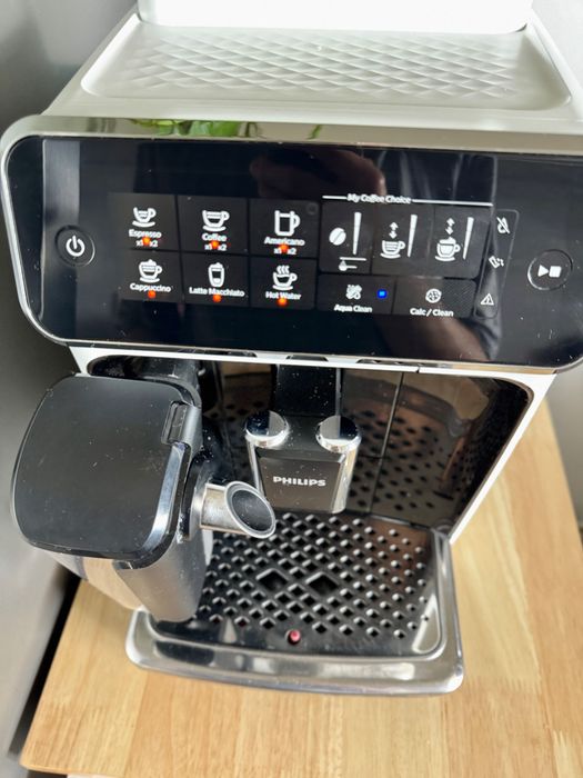 Ekspres Philips LatteGo EP2333/40