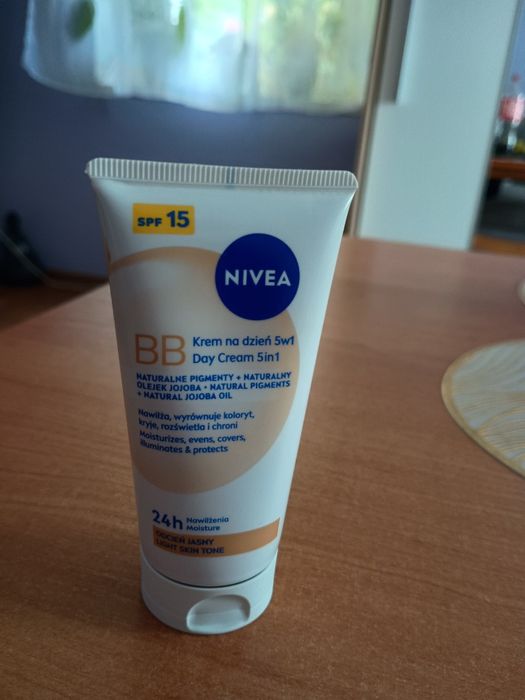 Nowy BB krem NIVEA odcień jasny light skin tone  50ml