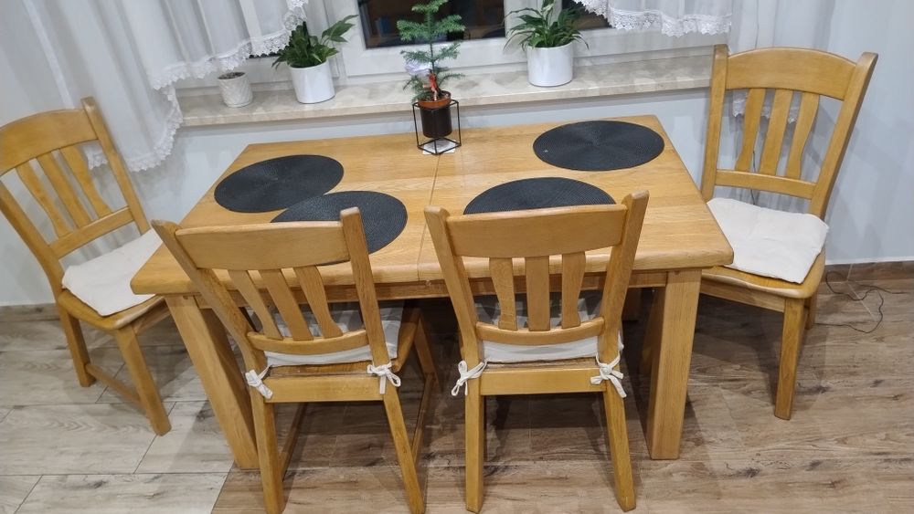 Stół dębowy + 4 krzesła bardzo mocny lite drewno
