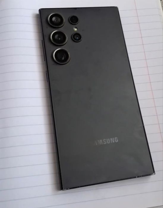 Продам  Samsung galaxy s25