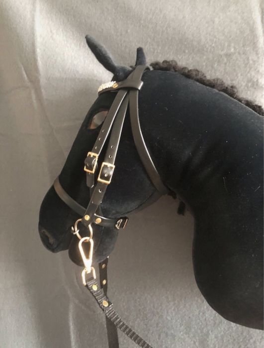 Hobby horse z ogłowiem