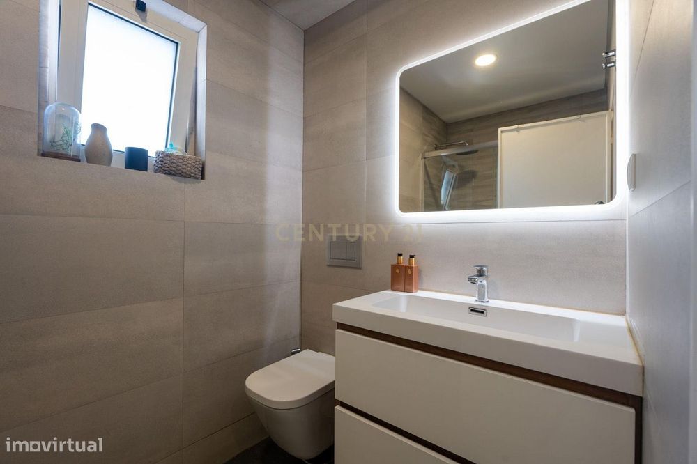 ** Espectacular Apartamento T2 Perto Do Metro De Odivelas **