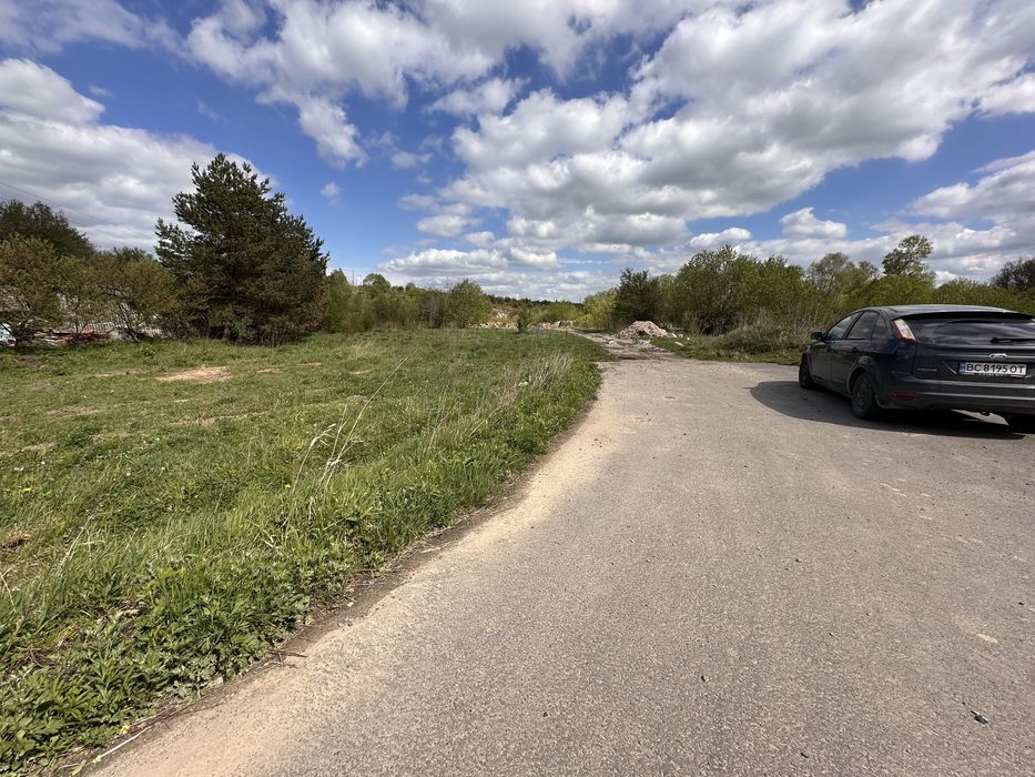 Класна ділянка Зубра під будівництво 10 сот