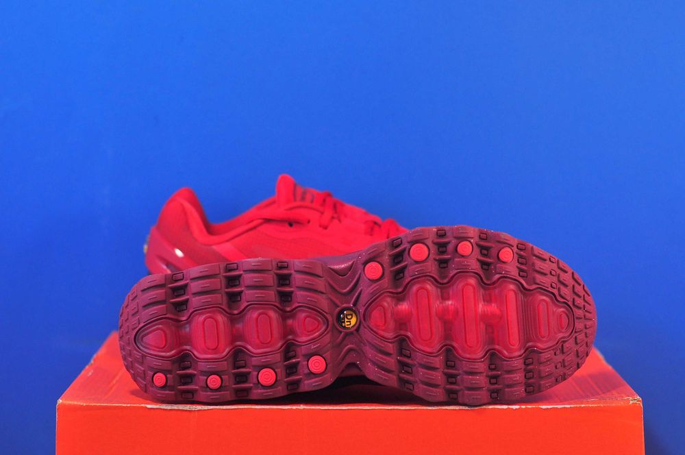 Кросівки Nike Air Max Dn8 Adidas Yeezy Boost 700 Mnvn оригінал