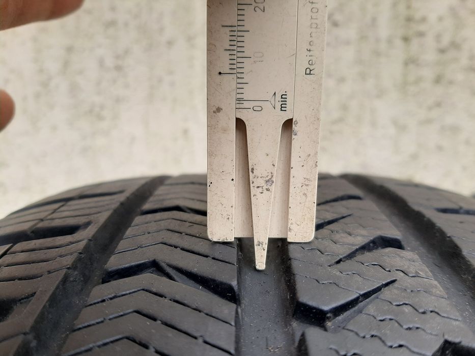 4x Opony całoroczne 205/55R16 Vredestein  Quatrac 5 / 7mm