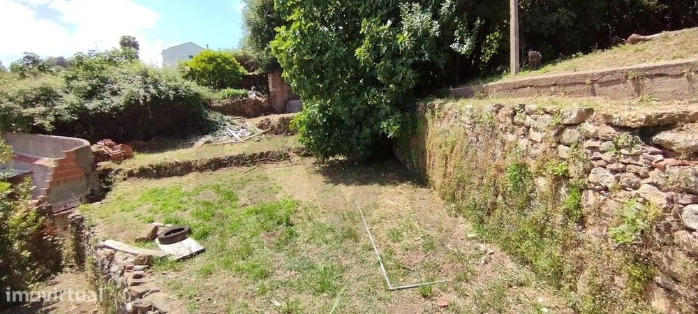 Terreno Urbano em Castelo Viegas