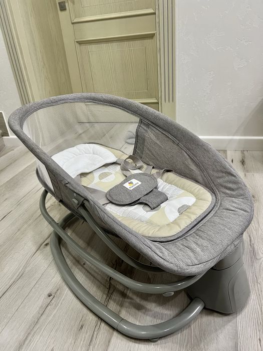 Дитячий заколихуючий центр Mastela