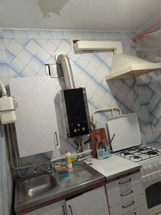 Здам 2-ну квартиру в центрі вул Князів Острозьких