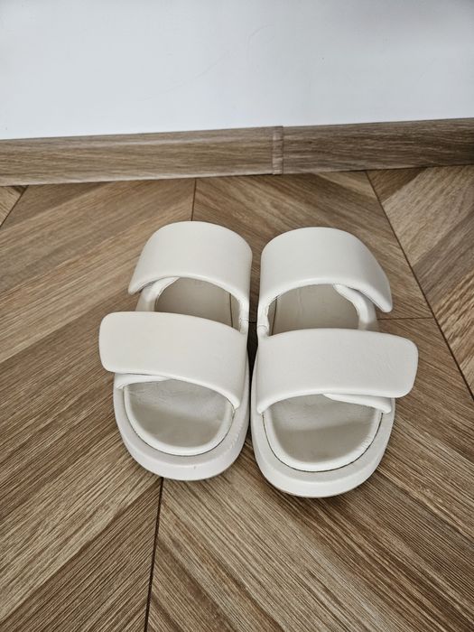 Klapki Kazar 38 skóra naturalna