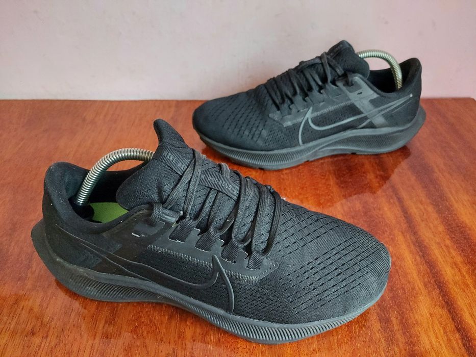 Кроссовки бігові фірми Nike Air Zoom Pegasus 38 оригінал 

Розмір по б