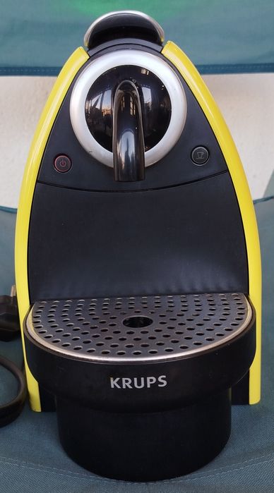 Máquina café Nespresso Krupps , avariada.