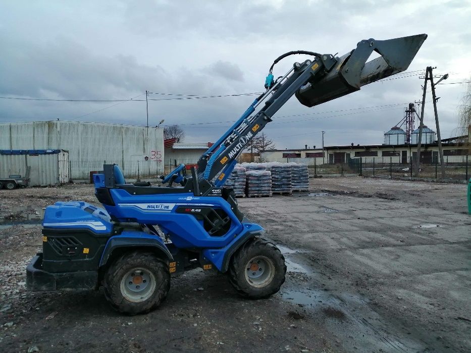 Usługi miniładowarką zakładanie trawników niwelacje prace ziemne