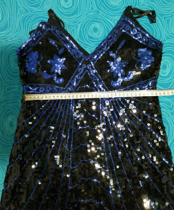 Vestido noite azul, de lantejoulas e de alças, tamanho M