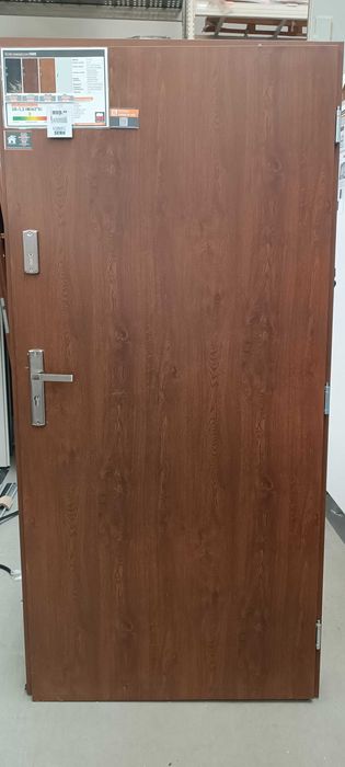 Drzwi zewnętrzne 90 prawe orzech