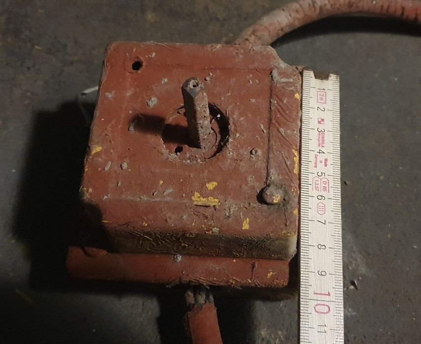 Włącznik  na siłe