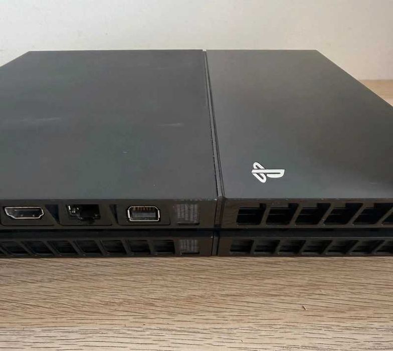 PlayStation 4 (PS4) 500GB
