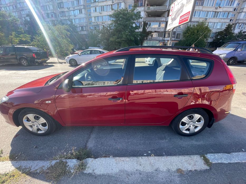 Продається авто Hyundai i30 2009