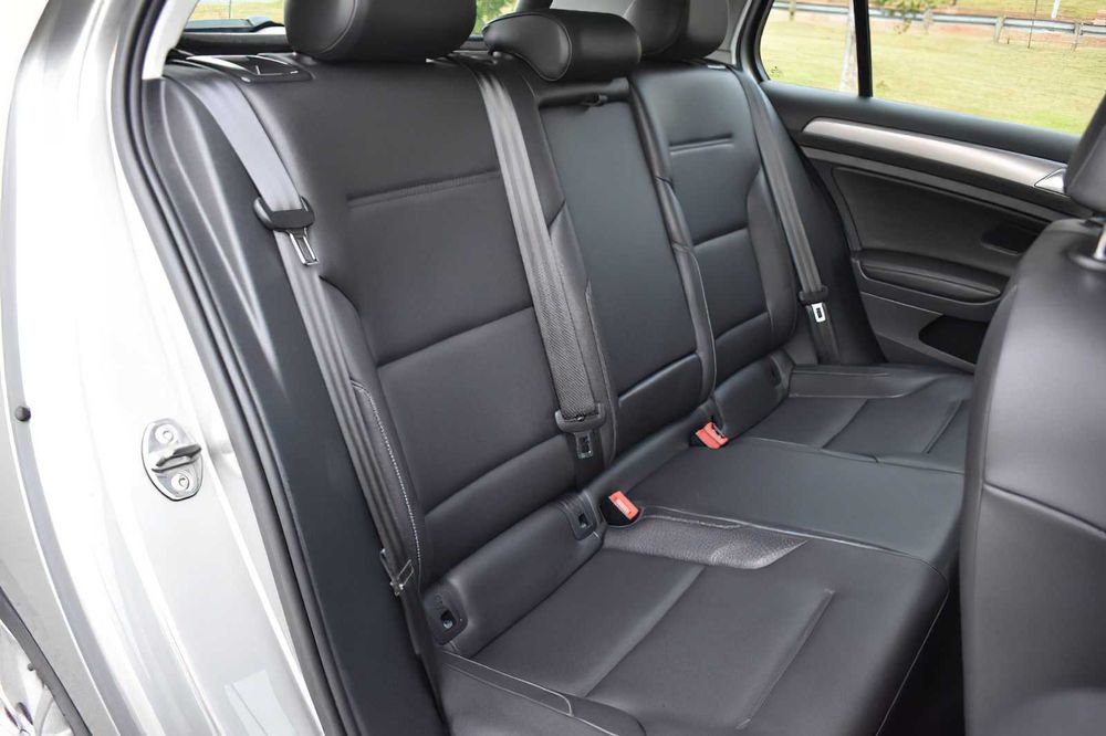 Volkswagen Golf S      2015