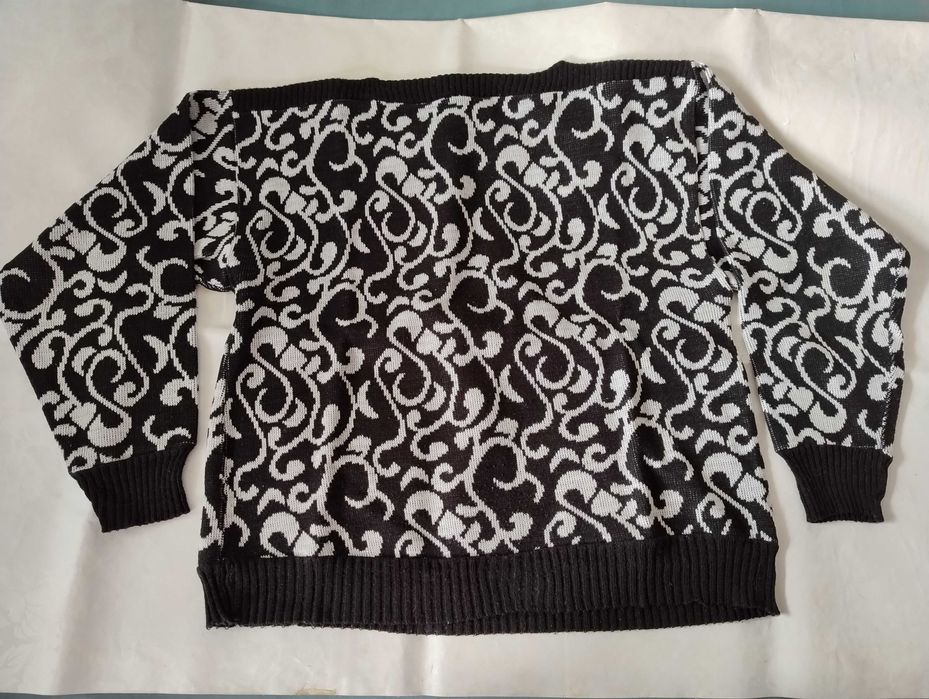 Bluzka bluza koszula sweter t-shirt podkoszulek spódnica kurtka bolerk