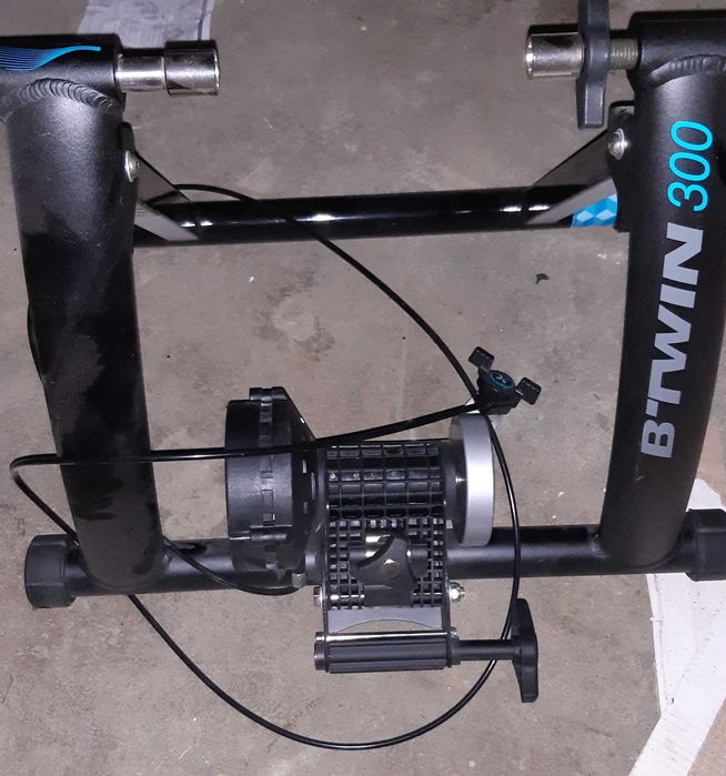 Trenażer Btwin 300