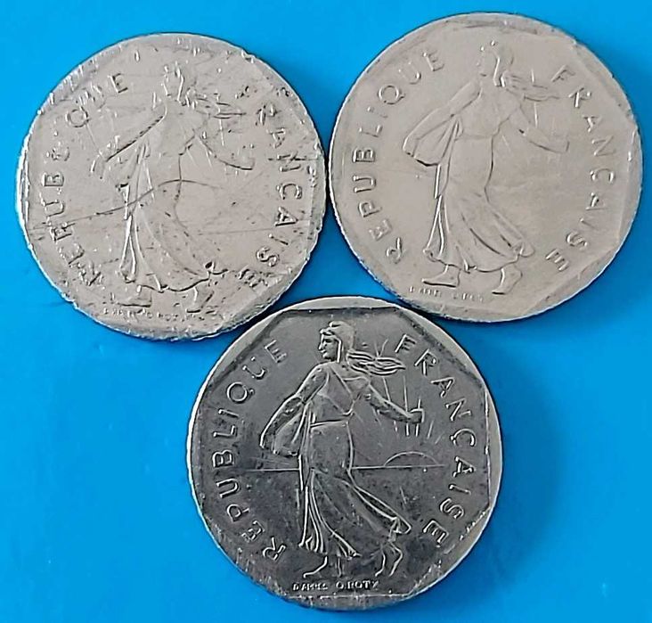Lote de 3 moedas de 2 Francos de 1981, 1982 e 1983 de  França