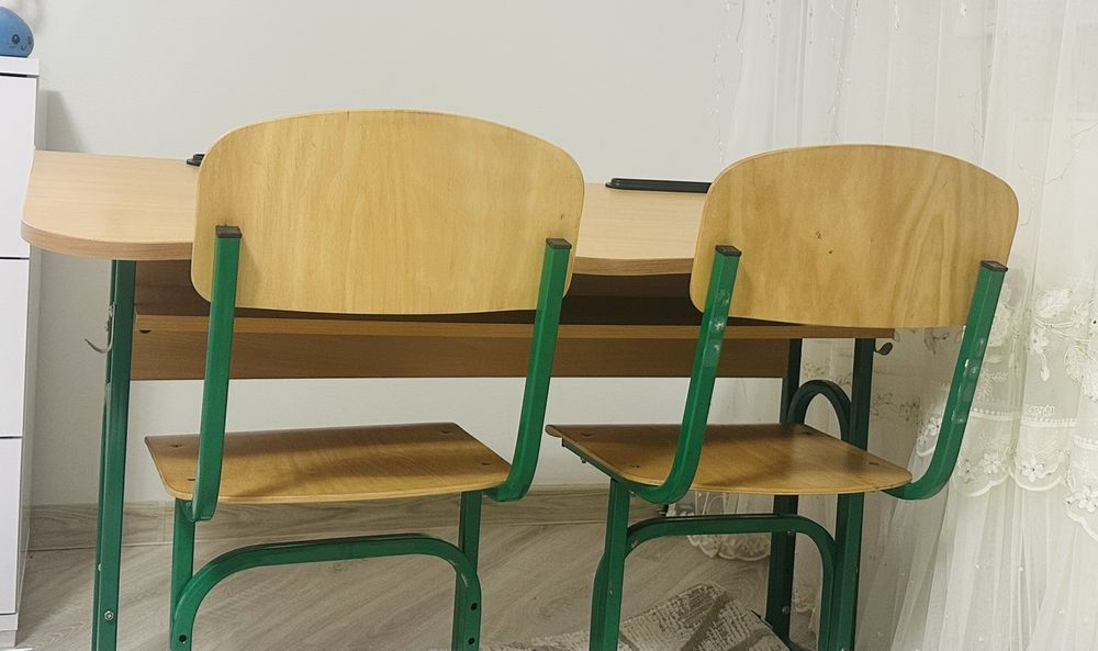 Дитяча парта для двох