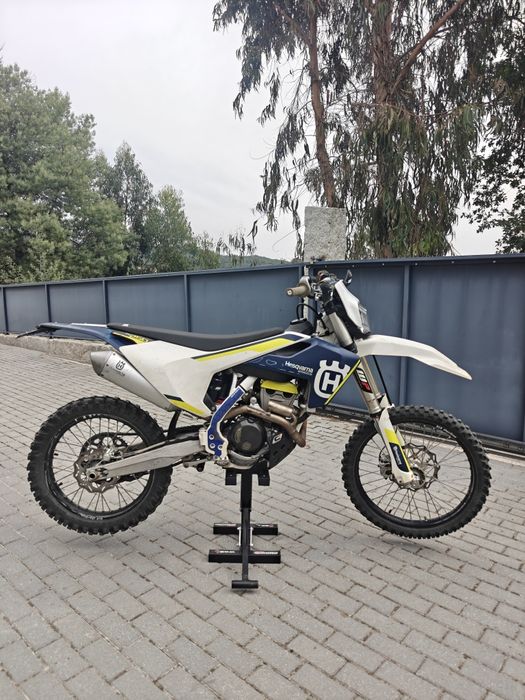 Husqvarna FE 250 matriculada