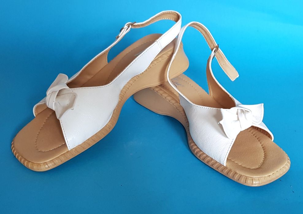 Obuwie damskie sandałki