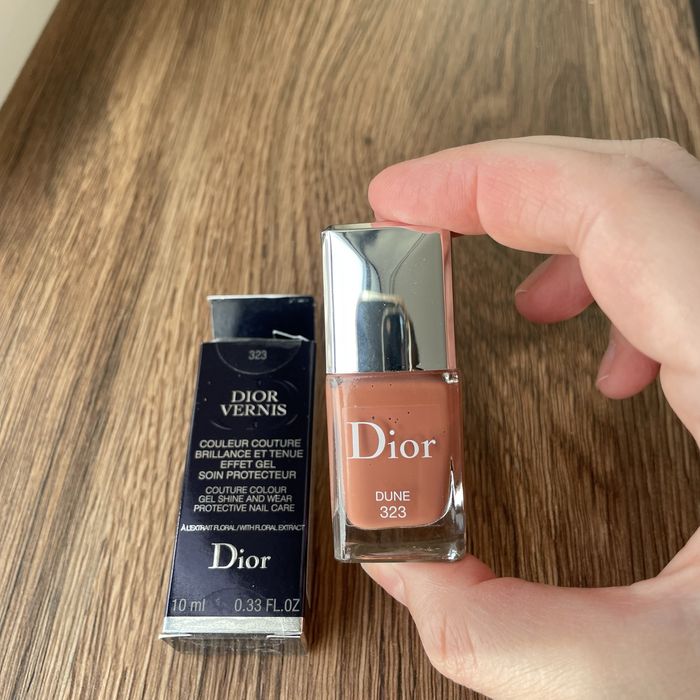 Лак для нігтів - dior vernis