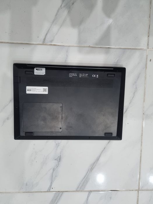 Portatil INSYS para Arranjo ou Peças deixou dar sinal so acendia a Luz do Power