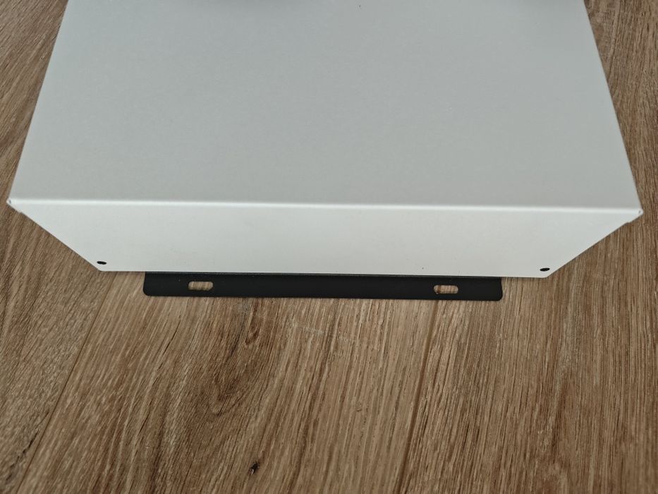 SUN-6K-SG06LP1-EU-BM2 6kW, 24 В, 60 А, 3000 Вт