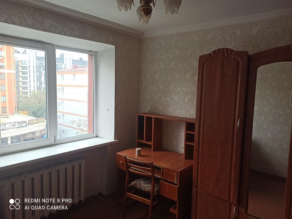 Продам дві кімнати в гуртожитку