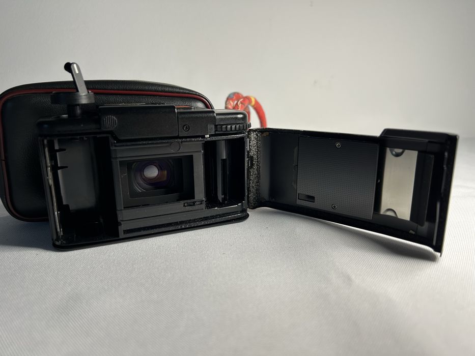 Фотоапарат Olympus XA