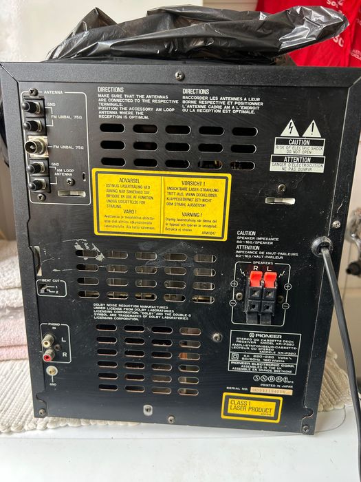 Aparelhagem Pioneer XR-P320 (CD / K7 / Rádio) – Para Reparação / Peças