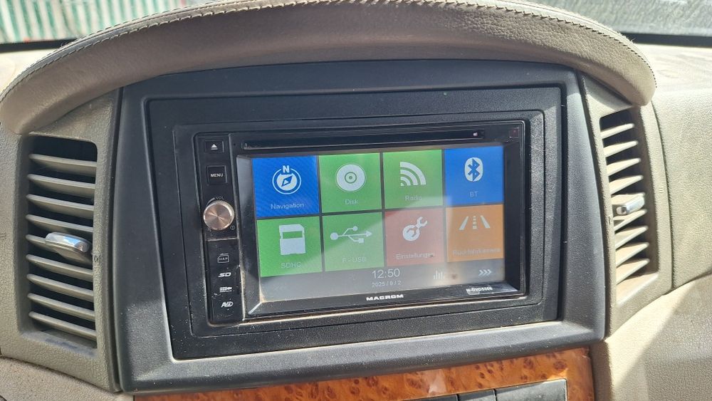 Auto radio Jeep Grand Cherokee wk 2006