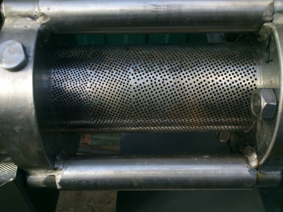 Прес механічної обвалки мс'яса ПМО 400