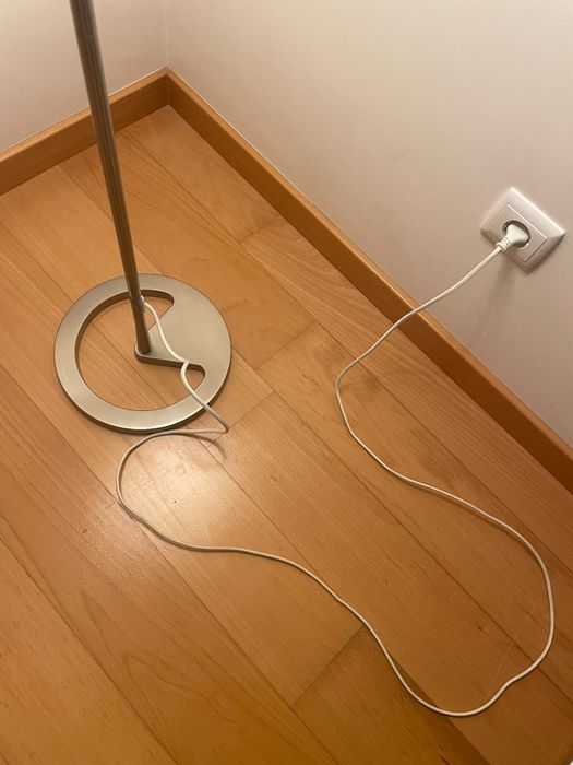 Candeeiro de pé para luz ambiente
