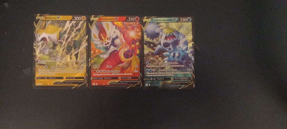 Vendo cartas do pokemon