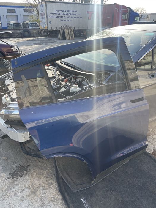 Двері задні Tesla Model X 2022+ plaid
