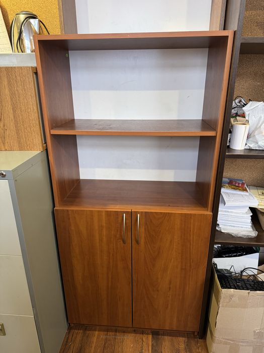 Шафа офісна стіл офісний