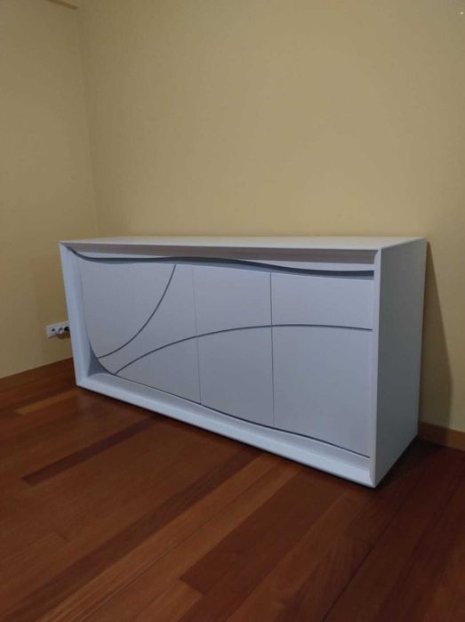 Aparador madeira lacado branco com cinza