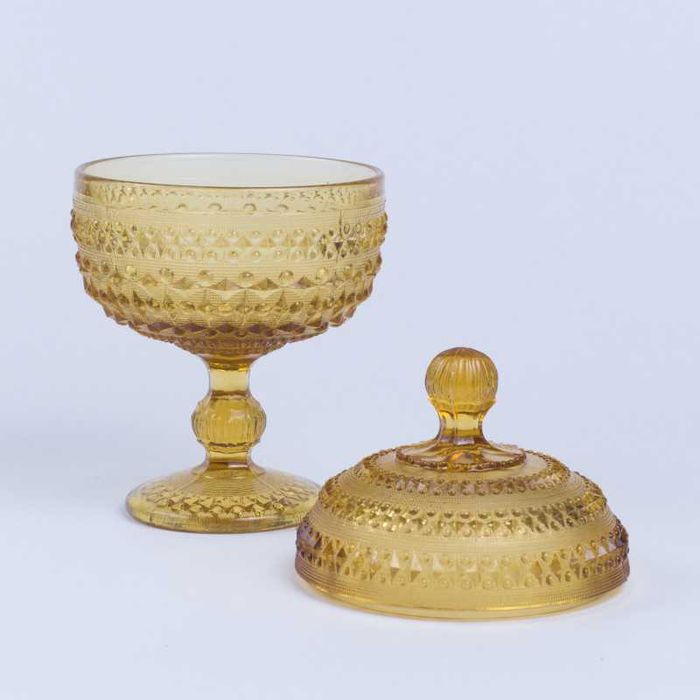 Romby i guziki bomboniera bursztynowa