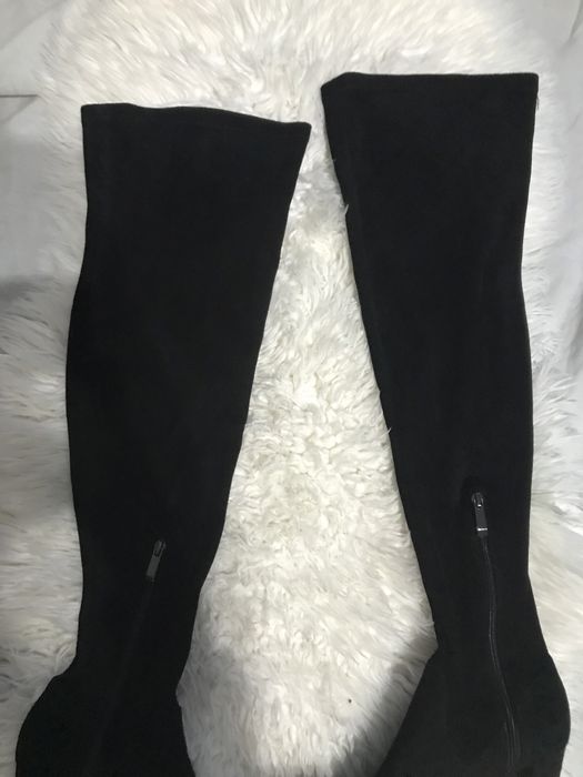 Botas Stradivarius “Over the Knee” (acima do joelho) de camurça - usadas apenas 1 ou 2 vezes