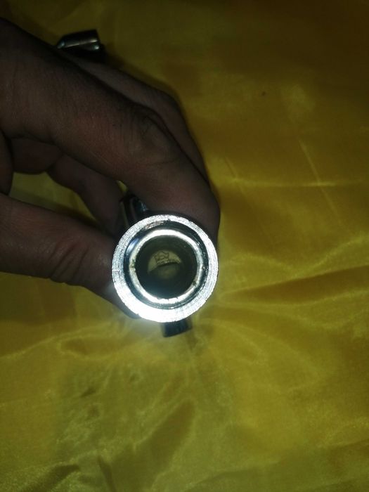 Кран до рукомийника