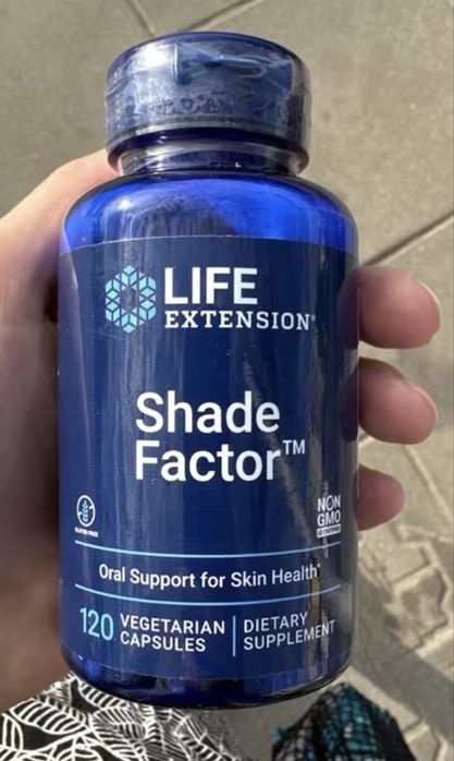 Shade factor life extension niacinamid paproć złocista pomarańcze na melasme