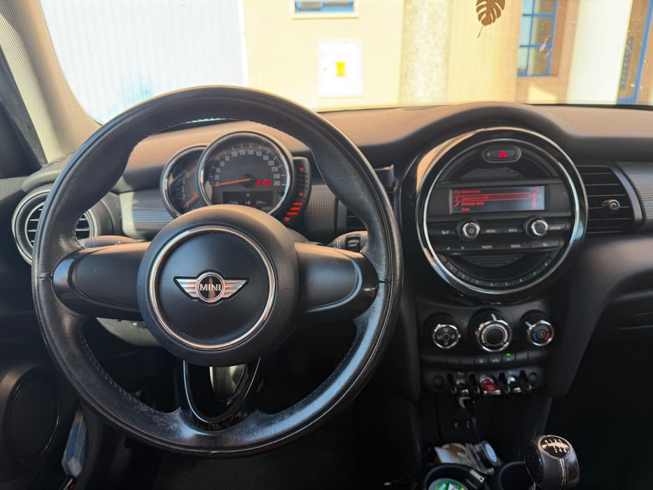 Mini Cooper D, 5 portas, Diesel — photo 2