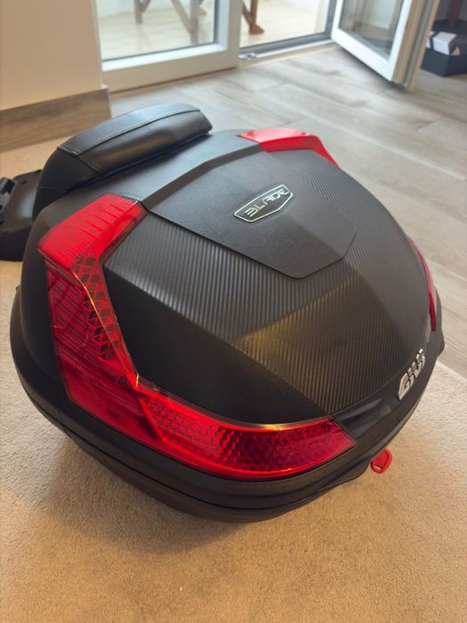 Top Case Givi B37 Blade Tech Monolock