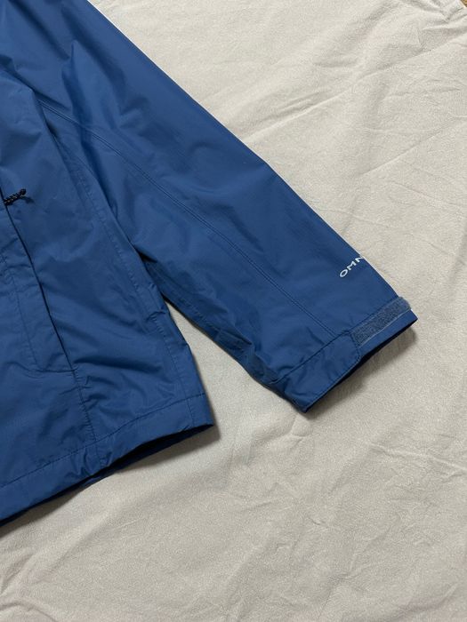 Ветровка Columbia omni tech синій колір