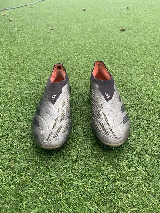 Chuteira Adidas Predator Elite